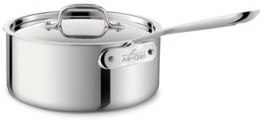 ACD33QtSaucePanWHelperHandle How to Choose the Best Saucepans for Your Kitchen