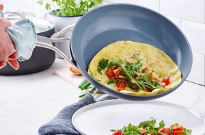 GreenPanParisWOmelet Nonstick pan w/eggs - What is PFOA? A Guide to Chemicals in Nonstick Cookware
