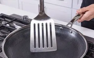 Hexclad with Metal Spatula Hexclad Pan with Metal Spatula
