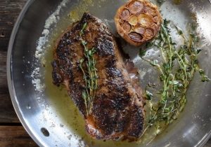 Hestan ProBond Skillet with Steak Hestan ProBond Skillet with Steak
