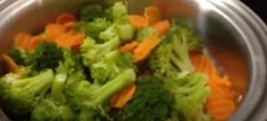 360 Saute pan with broccoli and carrots 360 Saute pan with broccoli and carrots