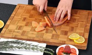 McCook Bamboo cutting board with salmon McCook Bamboo cutting board with salmon