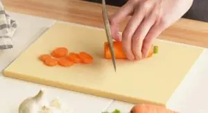 Asahi cutting board with carrots Asahi cutting board with carrots