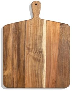 Wood cutting board with handle on one end Wood cutting board with handle on one end