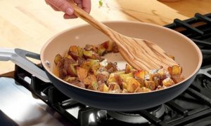 Ninja Extended Life skillet with potatoes Ninja Extended Life skillet with potatoes
