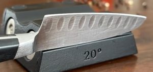 Hone sharpener ledge for small knives Hone sharpener ledge for small knives